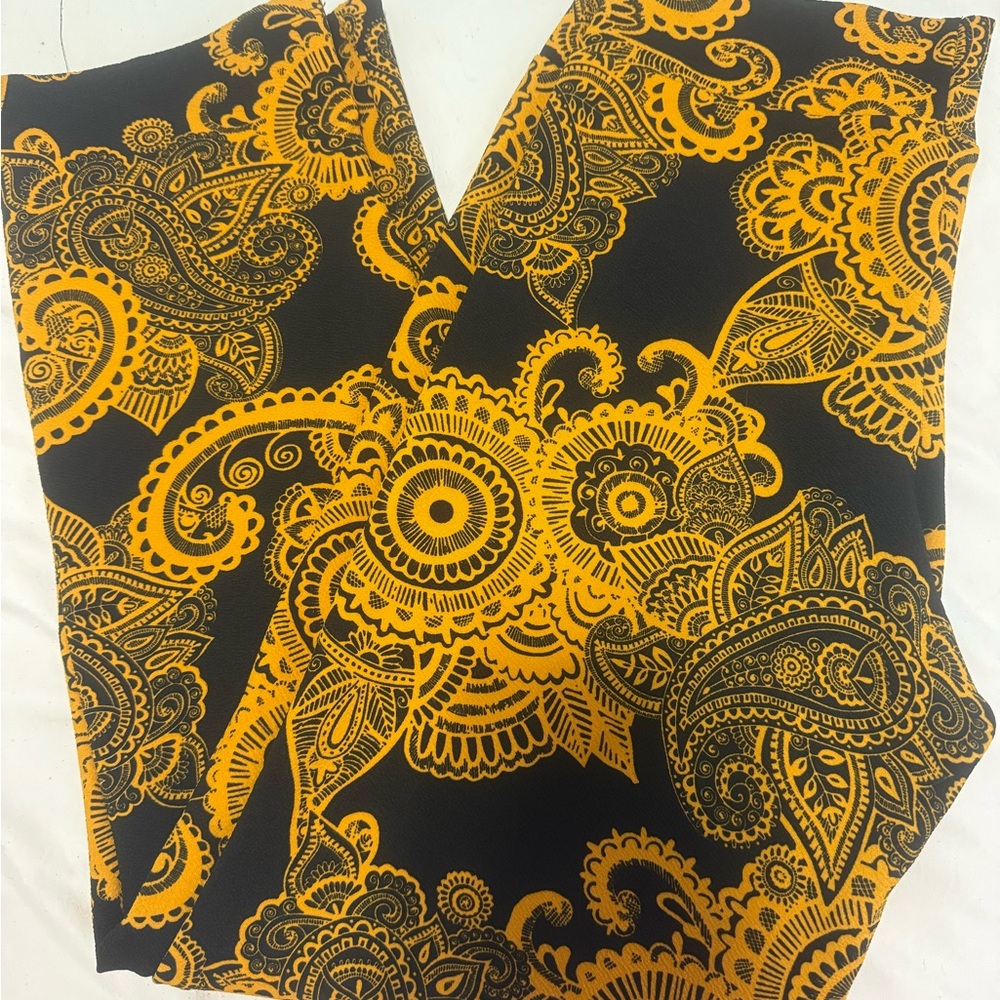 Vibrant Paisley Print Women's Leggings